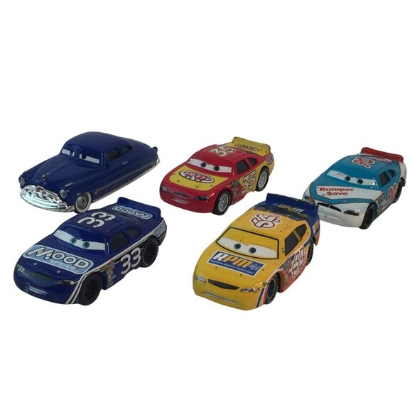 Disney Pixar Cars Diecast #64/35/90/33/Doc Hudson Lot of 5 Figures - Picture 1 of 9